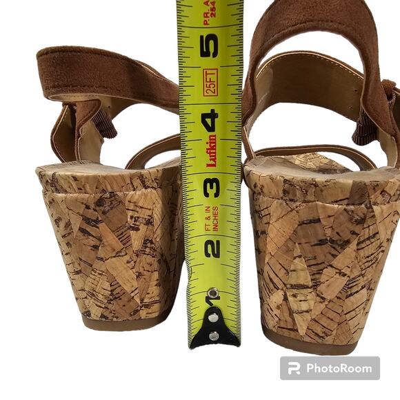Andrew Geller "Jolene" Brown Wedge Sandals NWOT 8.5 M - Picture 8 of 10